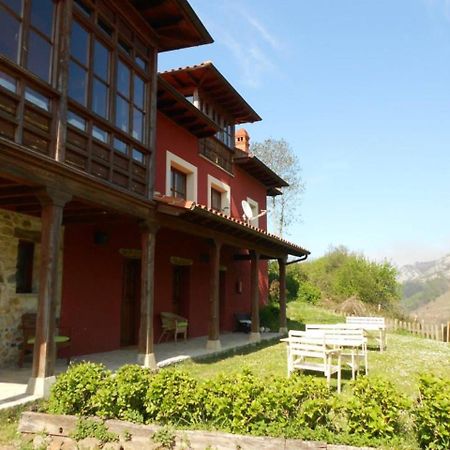 El Interior De Gaia Guest House Arriondas Ngoại thất bức ảnh