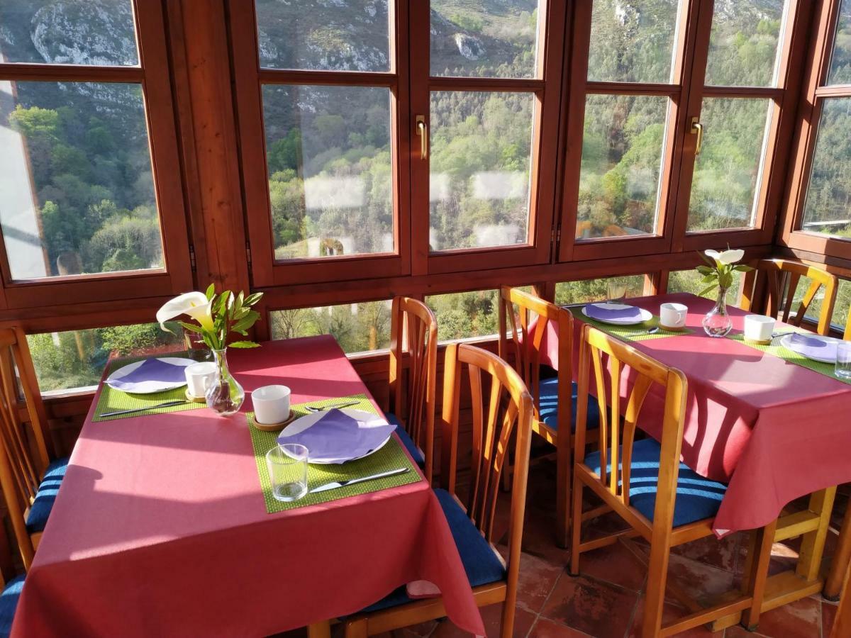 El Interior De Gaia Guest House Arriondas Ngoại thất bức ảnh